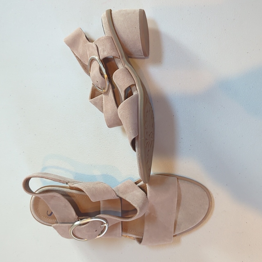 Sofft, Coryn, Taupe Suede Sandals. Size 9 - Picture 3 of 11